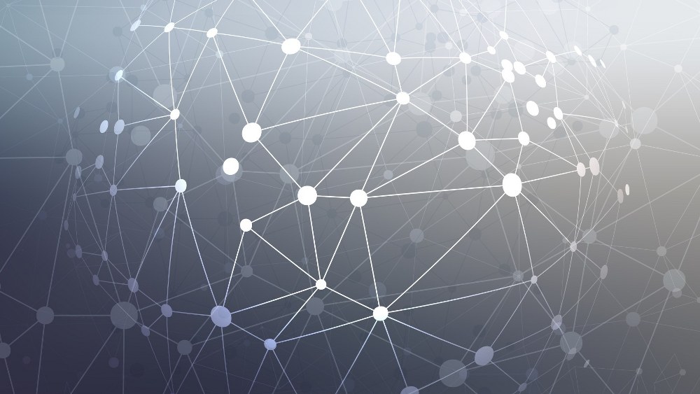 Between data and knowledge: the role of metadata in structuring information